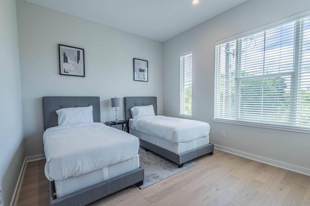 Charming 3-Bedroom Luxury Home Near Downtown, Nrg, Galleria & Medical Center Х'юстон Екстер'єр фото