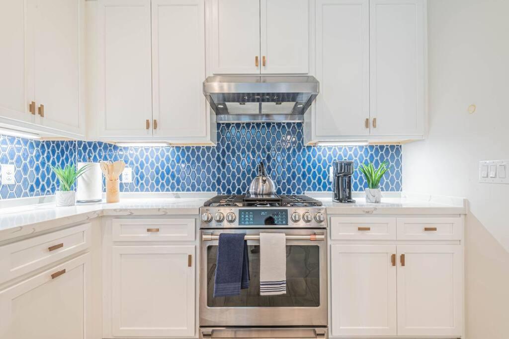 Charming 3-Bedroom Luxury Home Near Downtown, Nrg, Galleria & Medical Center Х'юстон Екстер'єр фото