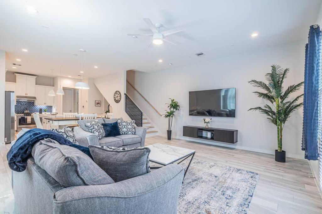 Charming 3-Bedroom Luxury Home Near Downtown, Nrg, Galleria & Medical Center Х'юстон Екстер'єр фото